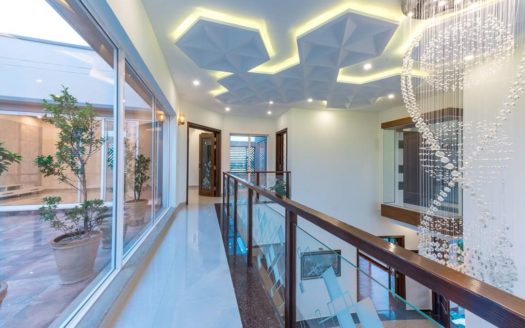 1 Kanal Modern Bungalow is Up For Sale