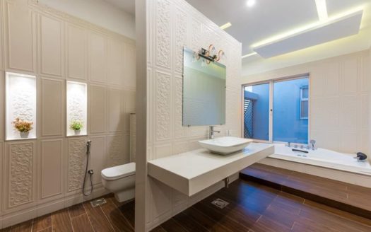 1 Kanal Modern Bungalow is Up For Sale