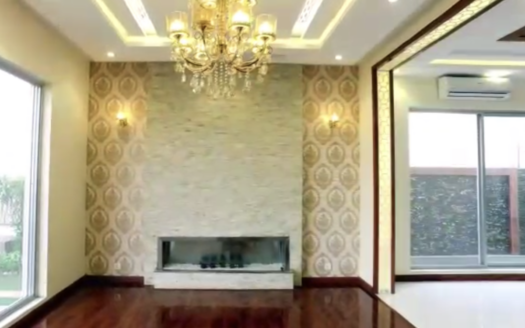 10 Marla  House For Rent