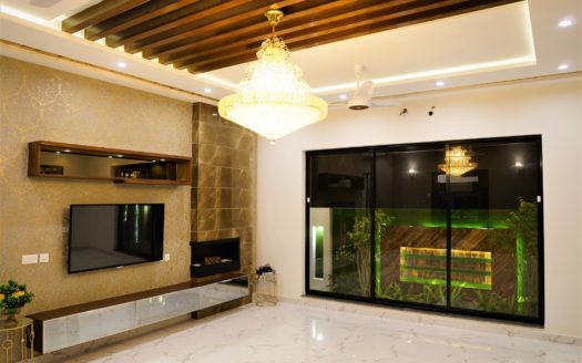 1 Kanal Brand New Bungalow in Bahria Town Lahore