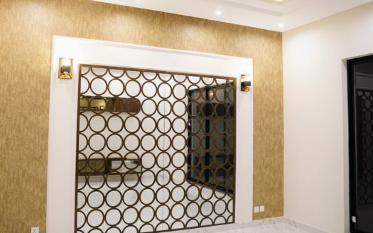 1 Kanal Brand New Bungalow in Bahria Town Lahore