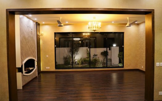 1 Kanal Brand New Bungalow in Bahria Town Lahore
