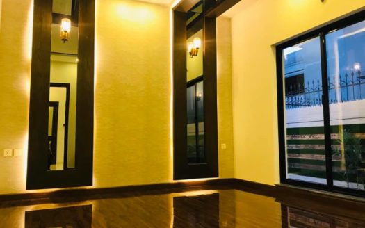 10 Marla Modern House in DHA Rahbar Lahore